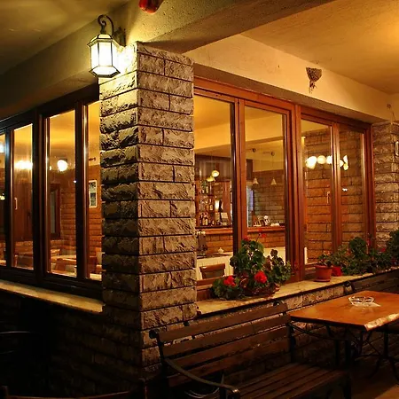 Odysseas Hotel 2*