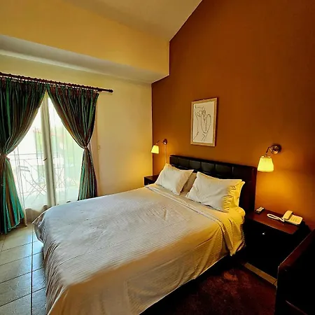 Odysseas Hotel 2*