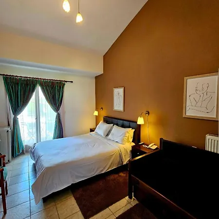 Odysseas Hotel Kalívia